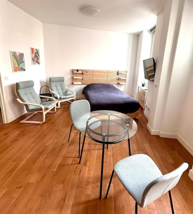 Scaliero - Grand Studio Quartier Du Port Appartamento Nizza